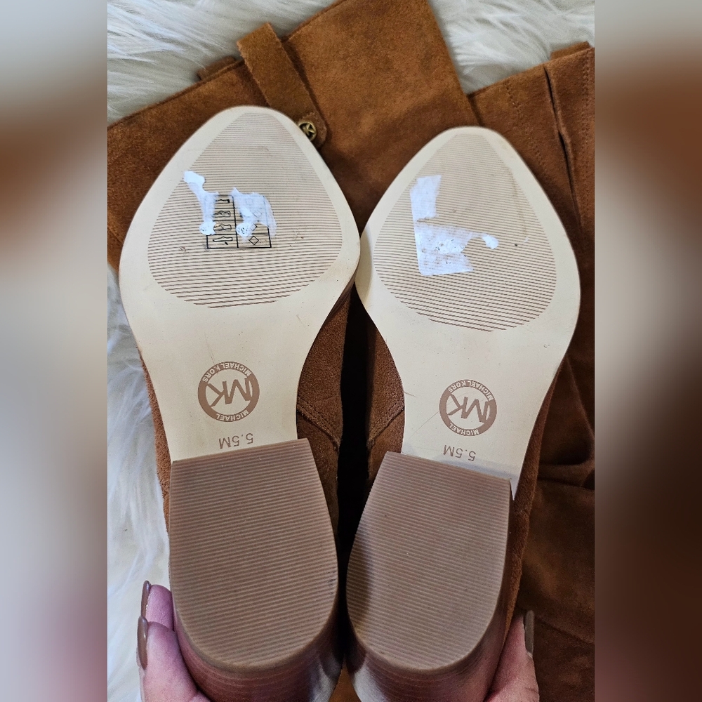 ❌SOLD❌ 🤎 Michael Kors Harlow Boots 5.5 🤎 - Picture 9 of 10